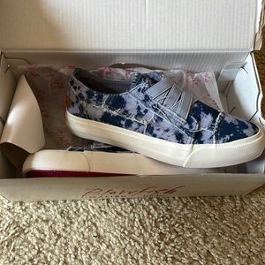 Kids Size 1 Blowfish shoes! Never been worn.